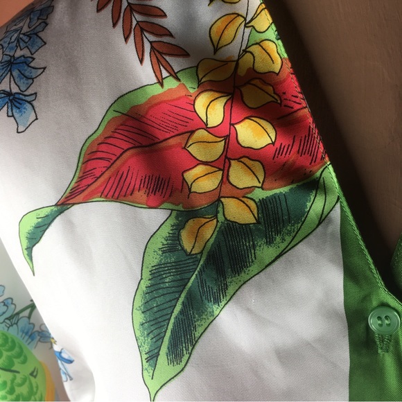 Miss Meng Parrot Print Silk Blouse - Picture 6 of 14